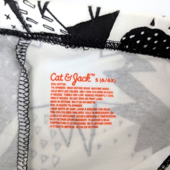 NWOT Cat & Jack Cotton Girls Leggings WHITE & BLACK Pattern Size S 6x - Picture 4 of 4